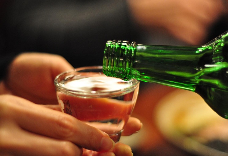 Phân biệt giữa rươu sake và rượu shochu Nhật Bản chính xác nhất